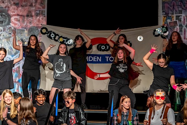 We Will Rock You – A Show-Stopping Success! 1